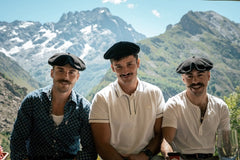 Les trois Moustachus